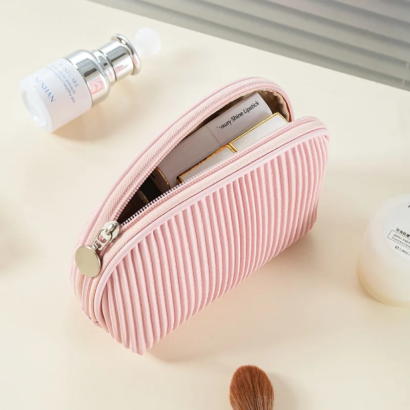 Urocza kosmetyczka z ekoskóry  – Women Bags Leather recenzja i cena